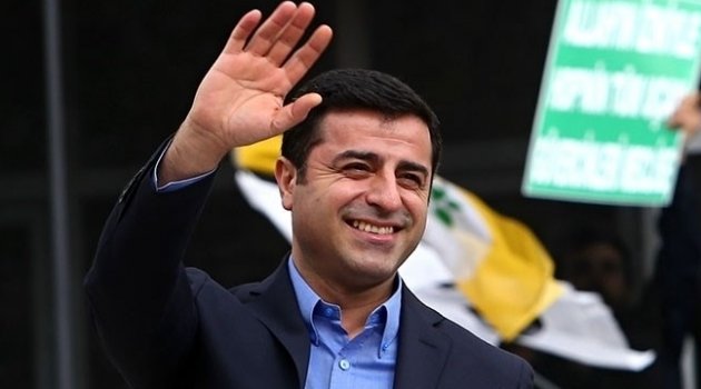 Demirtaş'ın Notuna Şifreli Mesaj Gerekçesiyle El Konuldu