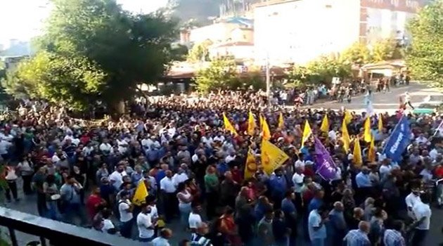 Dersim'de Görevden Uzaklaştırmalara Sert Tepki