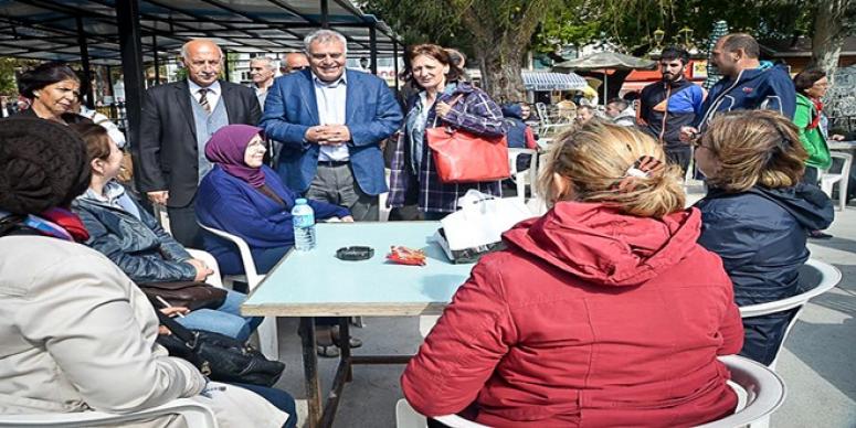 HDP’DEN DİKİLİ ÇIKARTMASI