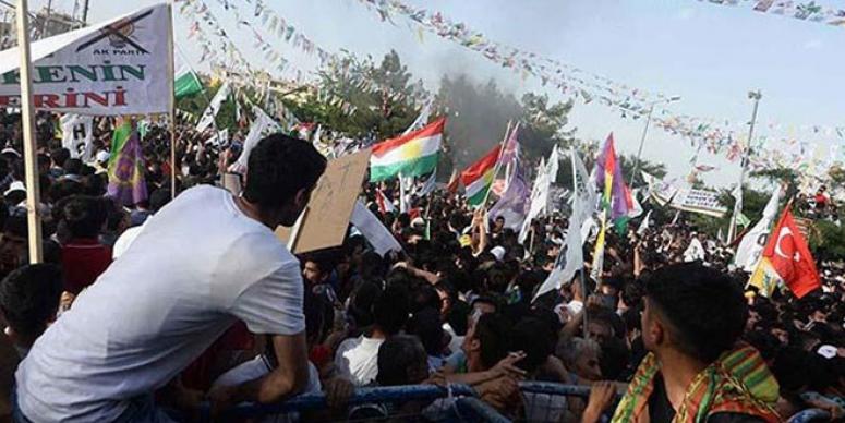 DİYARBAKIR'DAKİ SALDIRI DÜNYA BASININDA