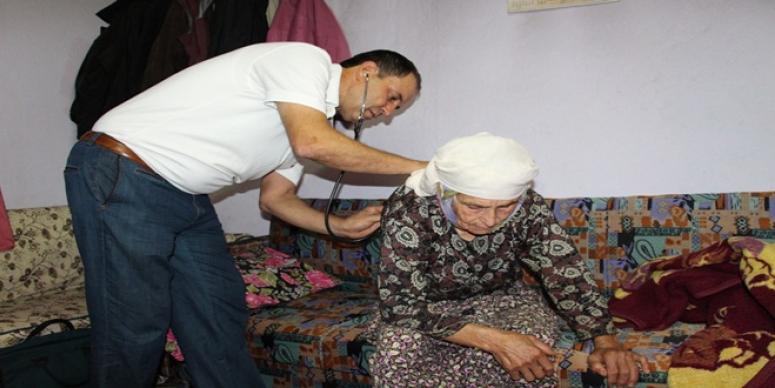 EVDE SAĞLIK HİZMETİ PROJESİ'NDE 1000 KİŞİYE ULAŞILDI