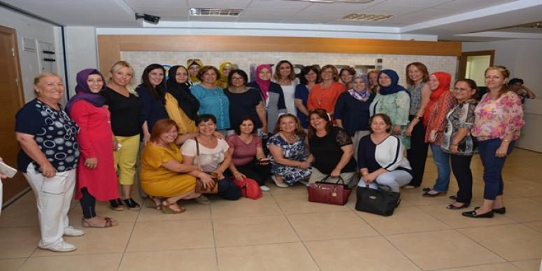 AK KADINLAR BİRLİK, BERABERLİK İÇERİSİNDE YOLA DEVAM EDİYOR