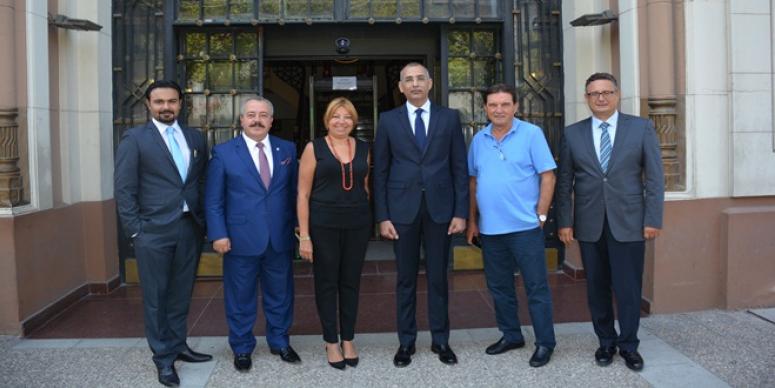 İZMİR TİCARET BORSASI PAKİSTAN’LA YENİ BİR İŞBİRLİĞİ KANALI AÇTI