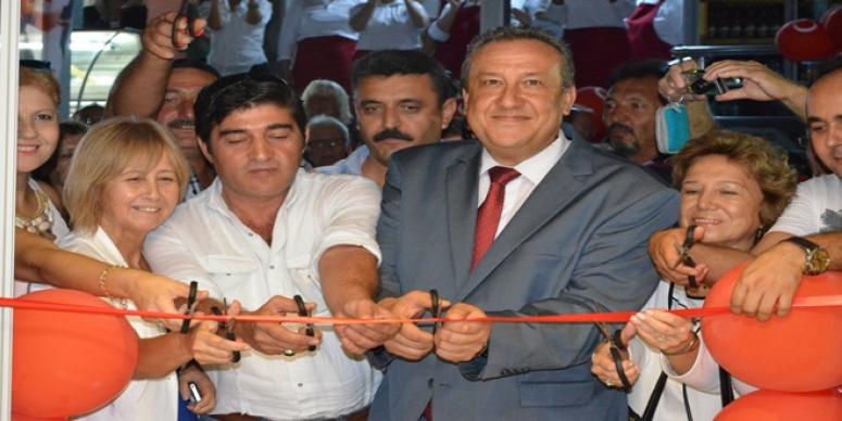 DİKİLİ’DE SOSYAL TESİSLERE GÖRKEMLİ AÇILIŞ