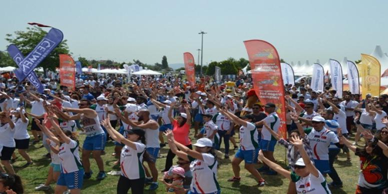 İZMİR’İN İŞ DÜNYASI DRAGON FESTİVALİNDE YARIŞTI