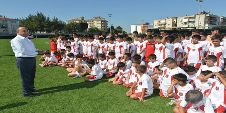 YAZ SPOR OKULLARINDA BÜYÜK BULUŞMA