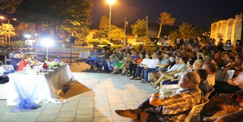 SELÇUKLULAR EDEBİYAT FESTİVALİNDE BULUŞTU