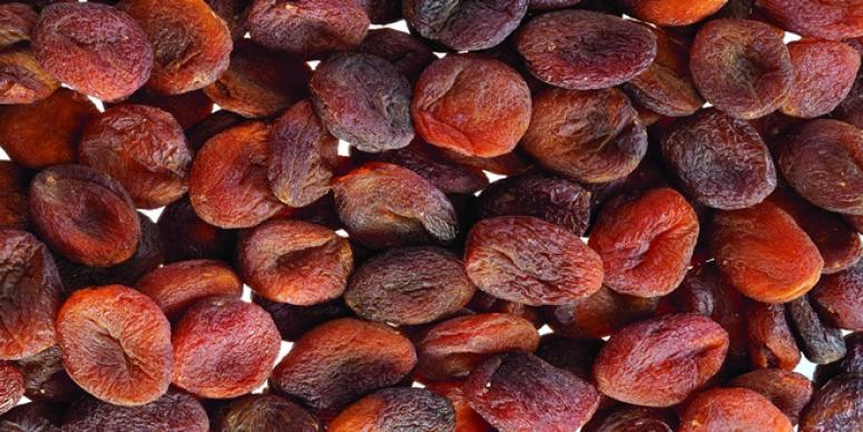 İHRACATÇILAR KURU KAYISI STOKLARINI BİTİRDİ