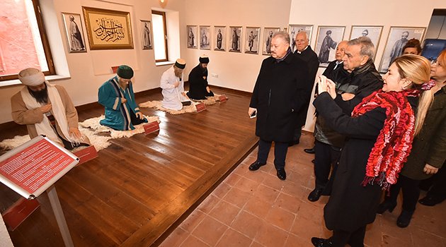 Emir Sultan'da Buluştular