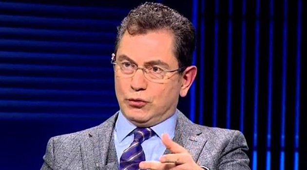 Eşinin Kadri Gürsel'e götürdüğü Palto, 'düğmeleri cezaevi şartnamesine uygun değil' Denerek Alınmadı