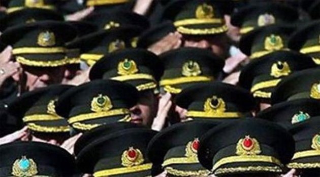 FETÖ Şüphelisi Subaylara 'İltica' Talimatı