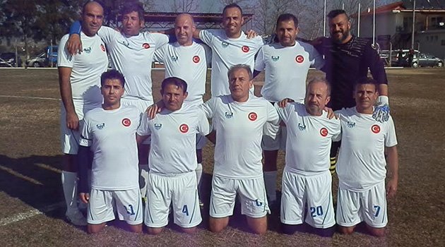 Foça Masterlar İlk Yarıyı Yenilgisiz Kapattı