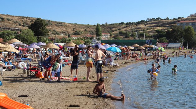 Foça, Bayramda Nüfusunu 10'a Katladı