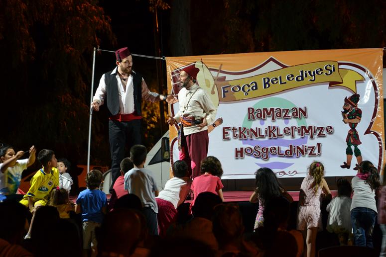 FOÇA’DA GELENEKSEL RAMAZAN EĞLENCELERİ COŞKU İLE DEVAM EDİYOR