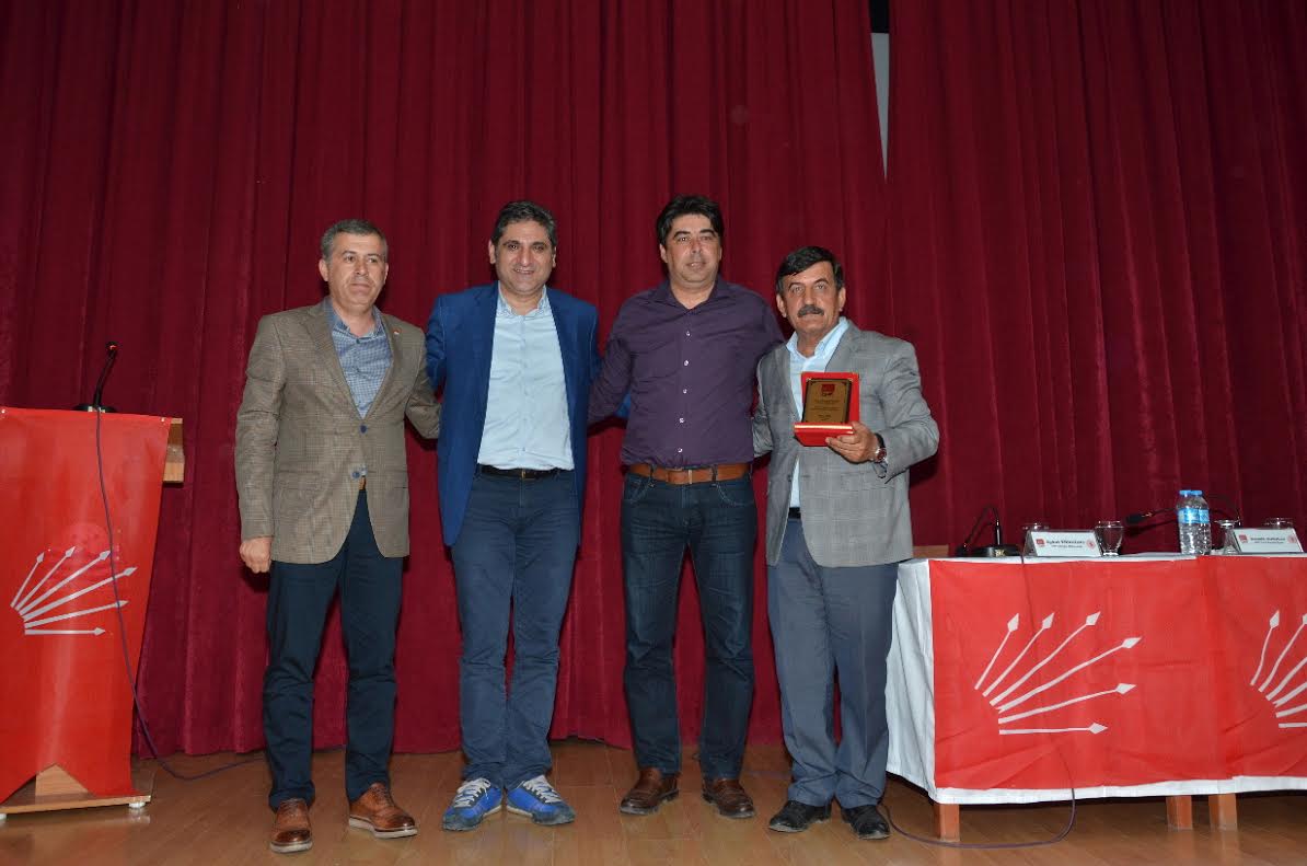 Foça'da Yağma Yılları ve Yolsuzluk Düzeni Paneli Yapıldı