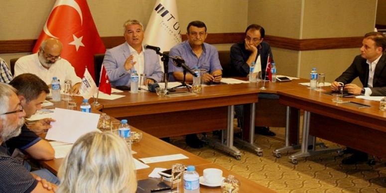 İŞLER: “ARTIK, BIÇAK KEMİĞE DAYANDI”