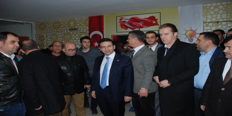 İBRAHİM TURHAN’A BAKIRÇAY’DA BÜYÜK İLGİ