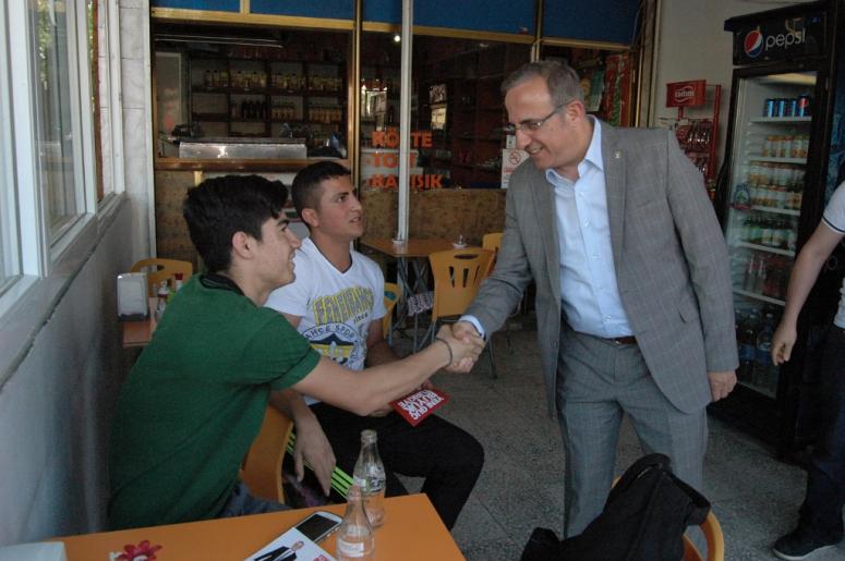 KEREM ALİ SÜREKLİ “SİYASİ AHLAKIMIZ HERKESE HİZMETTİR