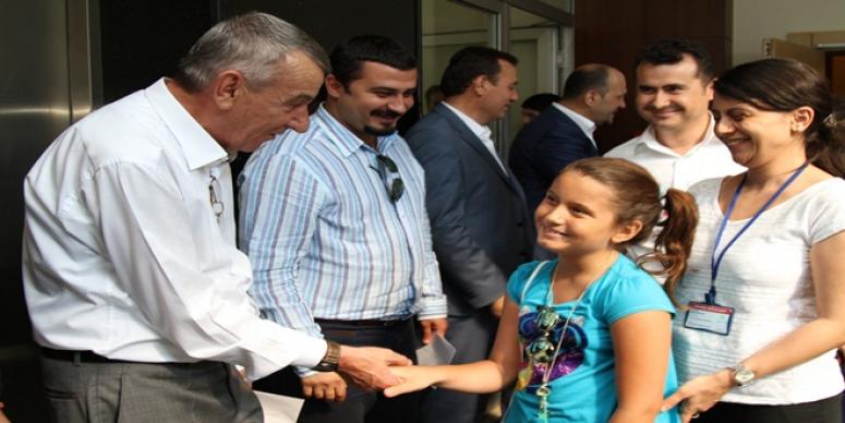 GAZİEMİR’DE BAYRAM HAVASI