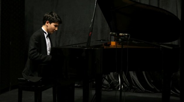 Genç yetenek performansı ile büyüledi
