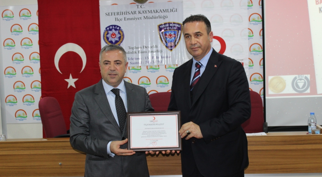 Gök, Seferihisar'da toplum liderlerini bilinçlendirdi