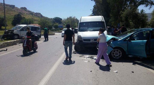 Hafta Sonu Foça’da 5 Trafik Kazası