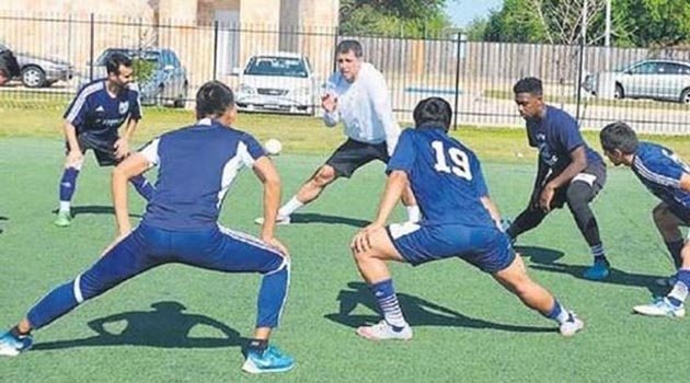 Hakan Şükür Ders Verecek!