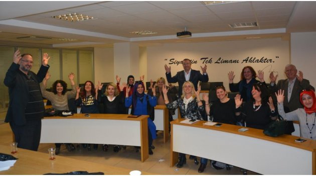 HALKLA İLİŞKİLERDEN ‘İŞARET DİLİ’ ATAĞI