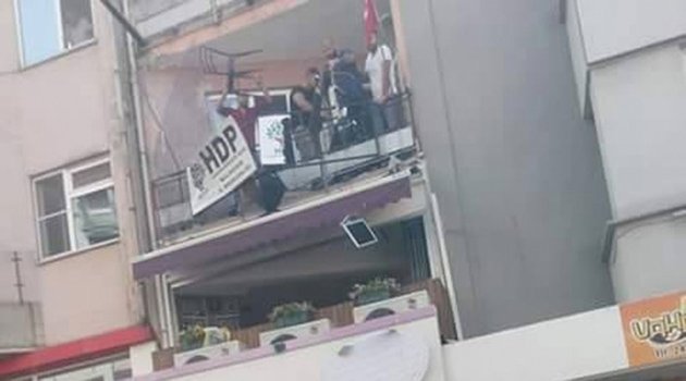 HDP Balıkesir İl Örgütüne Saldırı