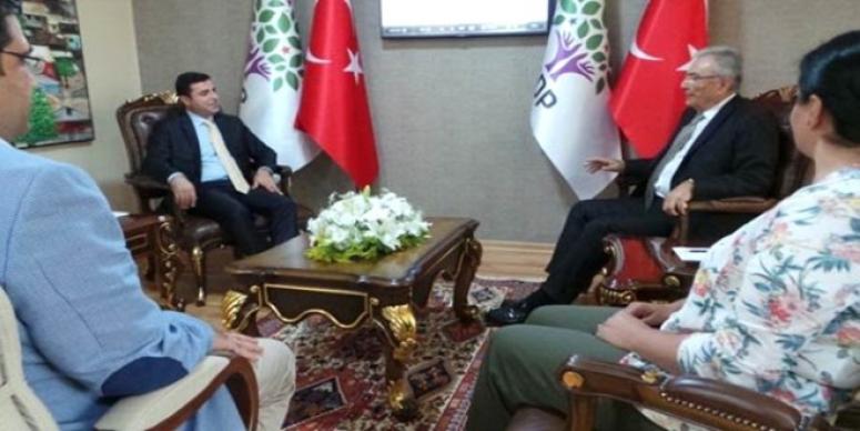 ABDULKADİR SELVİ: HDP, BAYKAL'I DESTEKLEYECEK