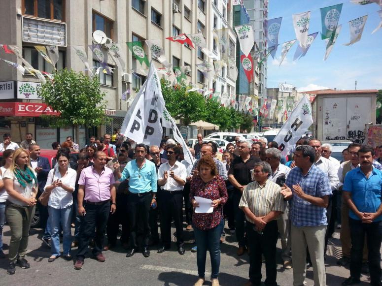 HDP: “SALDIRILAR BİZİ YILDIRAMAYACAK”