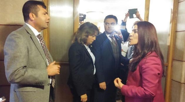 HDP'ye Meclis'te Polisli Kapı