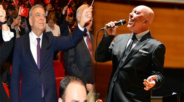 Hem Ata’ya Hem de İzmir’e Çok Yakıştı