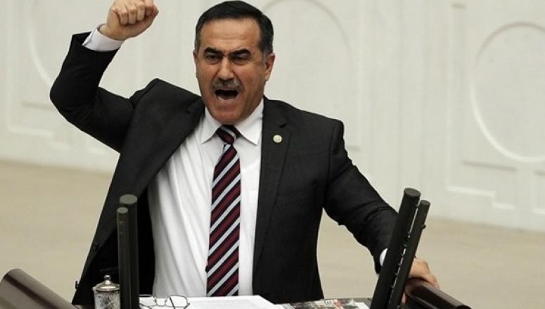 İHSAN ÖZKES'TEN TWEET OPERASYONU! AKP ÖVGÜLERİNİ SİLDİ!