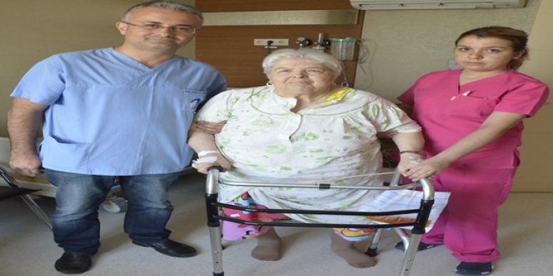 PROTEZ AMELIYATIYLA ÖZGÜRLÜĞÜNE KAVUŞTU
