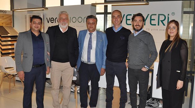 İranlı Bayi ve Müşteriler, Versan Veryeri'de