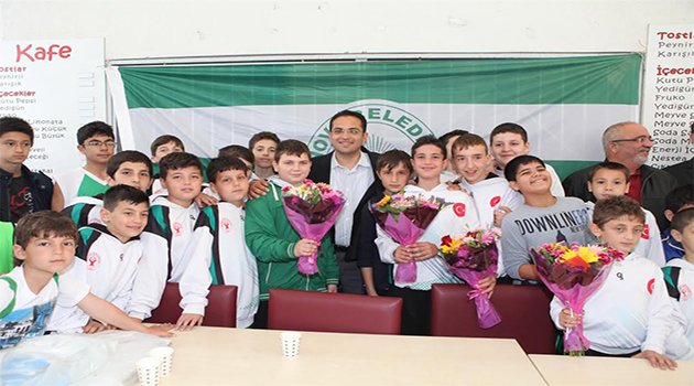 Işıkkent’e de Futbol Sahası Yapılıyor
