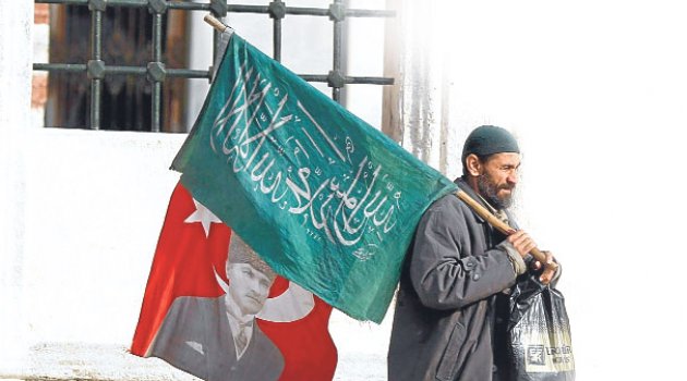 İSTANBUL’DAN TALİBAN KARELERİ