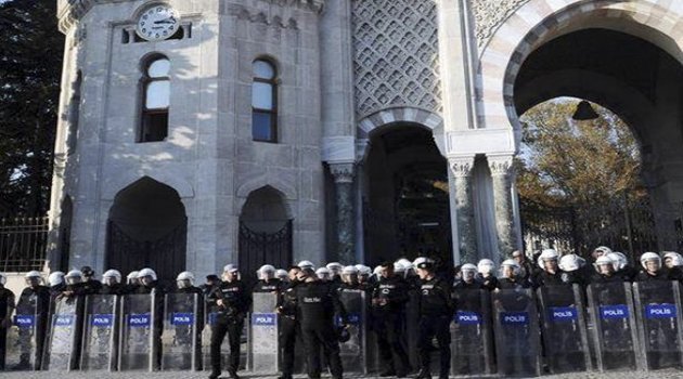 İstanbul Üniversitesi'ne operasyon: 62 akademisyene gözaltı kararı
