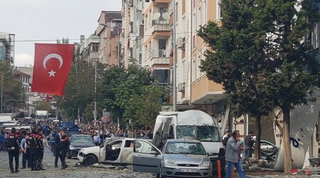 İstanbul'da Patlama: 10 Yaralı