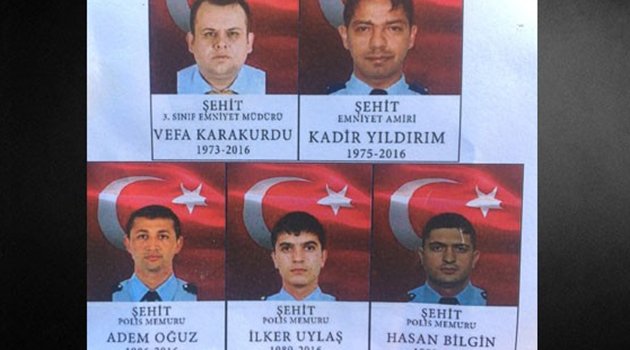 İstanbul'da Teröre Lanet Yürüyüşü Başladı