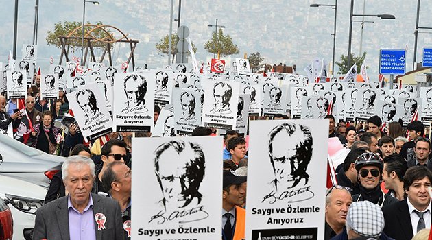 İzmir Atatürk  İçin Yürüyecek