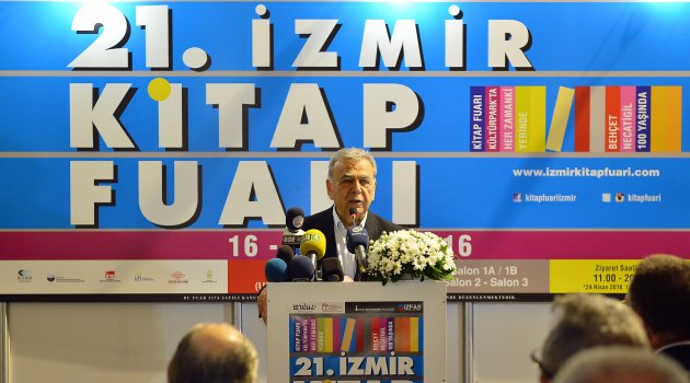 İzmir’de ''kitap zamanı''