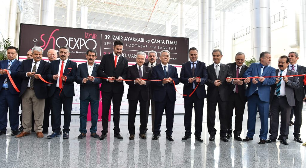 İzmir SHOEXPO açıldı