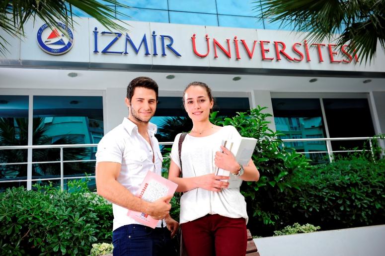 İZMİR ÜNİVERSİTESİ’NDE BURS KESİLMESİ KAYGISINA SON!