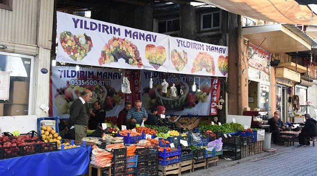 İzmir'de 300 Yıllık Osmanlı Hamamı Manav Yapıldı
