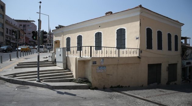 İzmir'de Bir Tarih Daha Kurtuluyor!