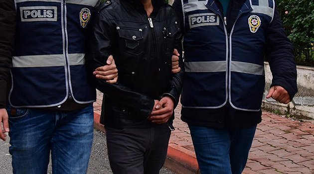 İzmir'de Çifte FETÖ Operasyonu