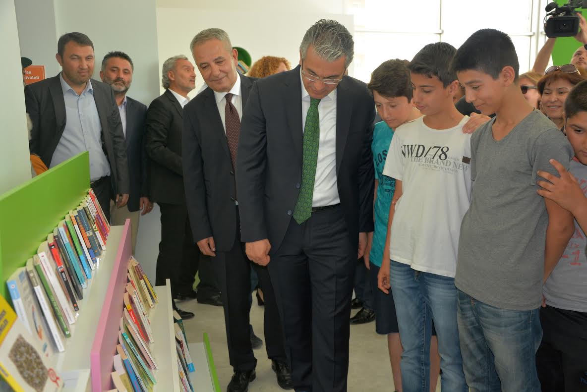 İZMİR'DE ÇOCUKLARA ÖZEL KÜTÜPHANE !
