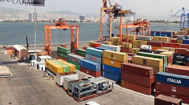 İzmir'de İhracat ve İthalat Azaldı